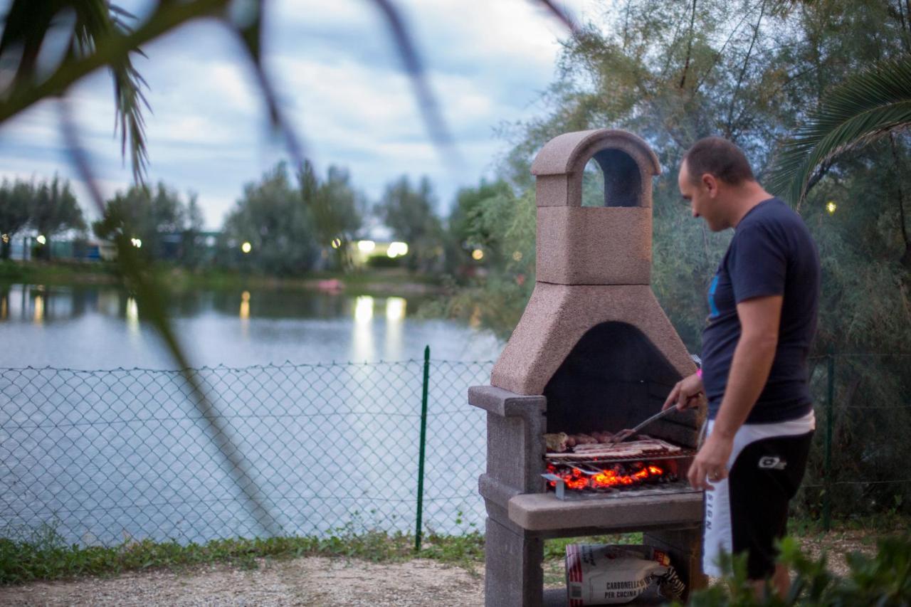 Camping Village Lake Placid Silvi Marina Exterior foto