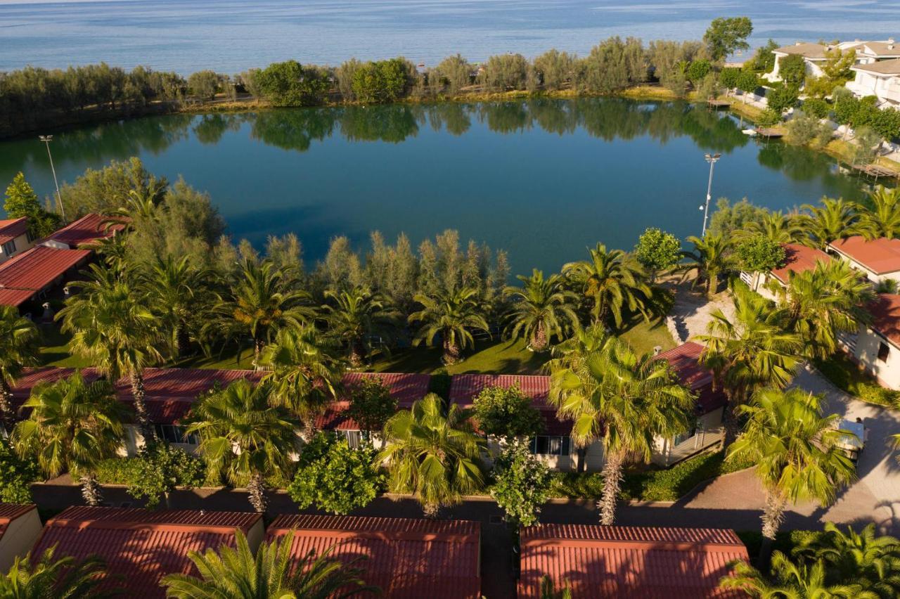 Camping Village Lake Placid Silvi Marina Exterior foto