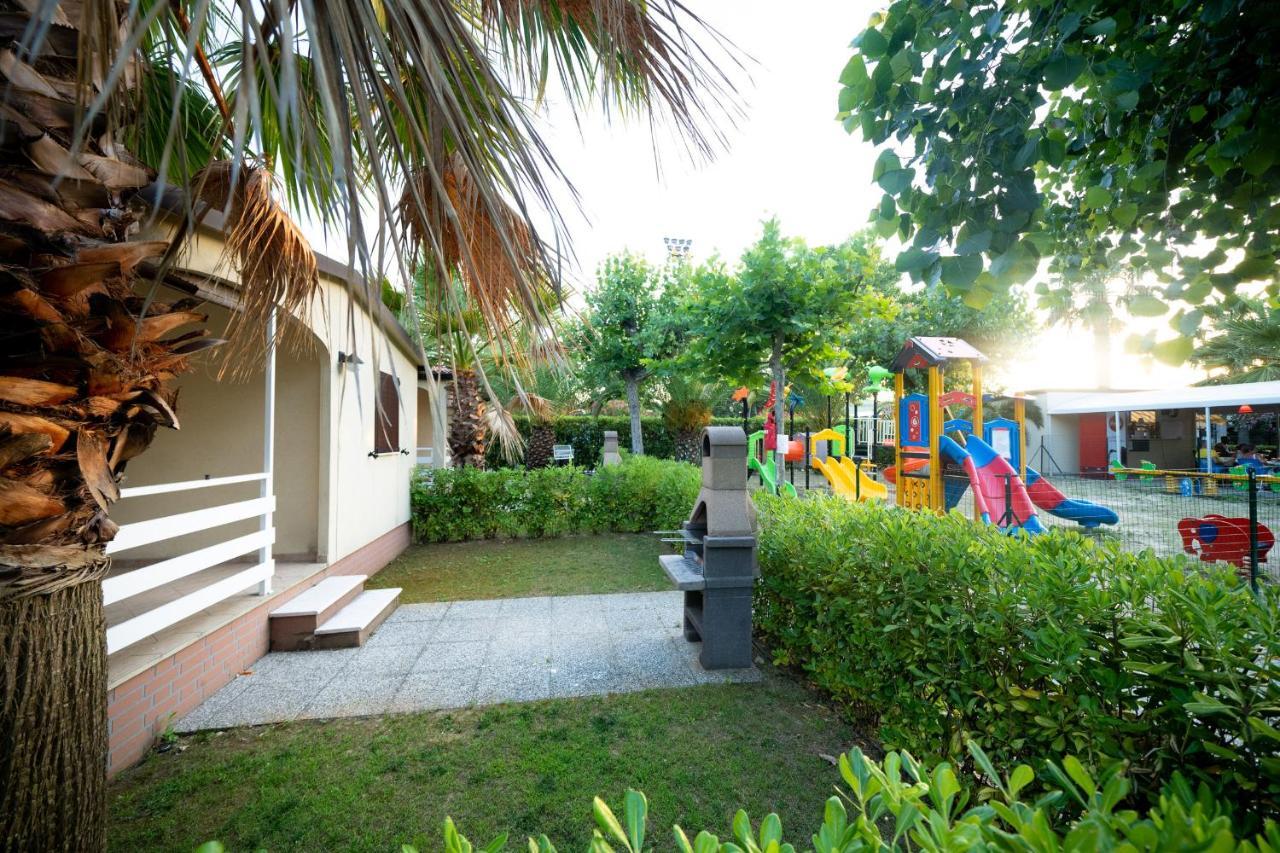 Camping Village Lake Placid Silvi Marina Exterior foto