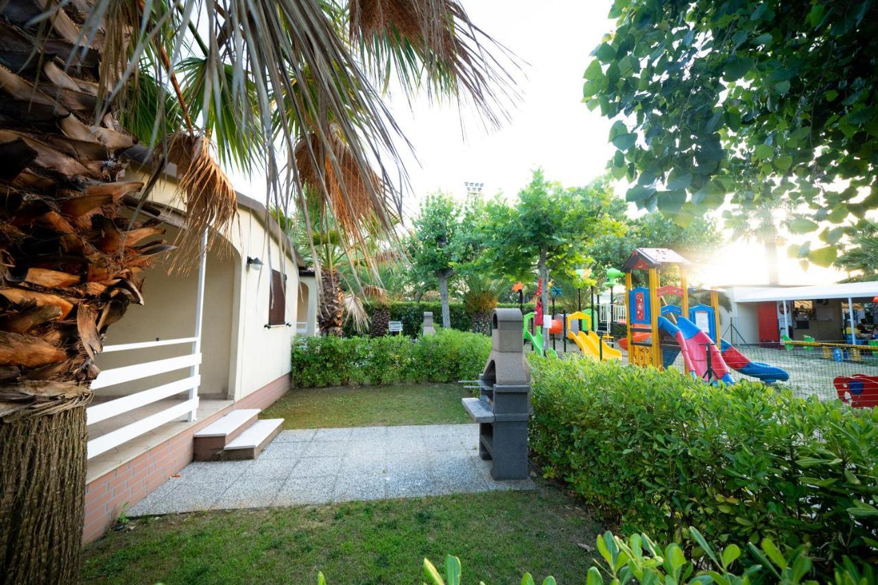 Camping Village Lake Placid Silvi Marina Exterior foto